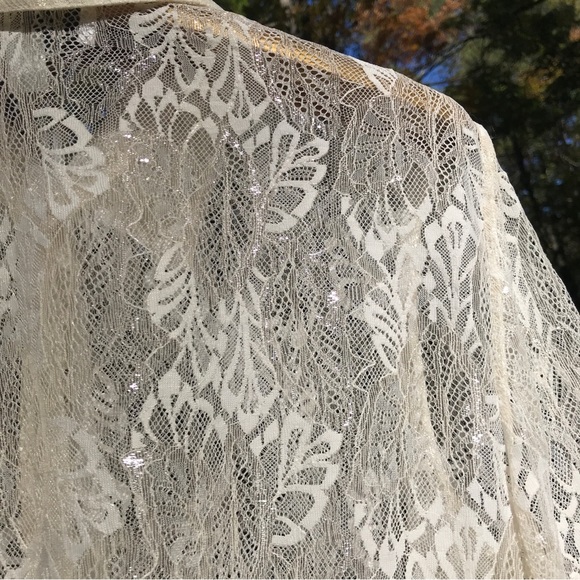 St. John Evening Lace Blouse - Picture 6 of 10